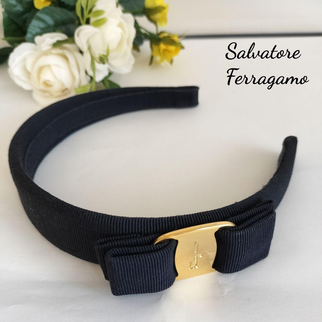 美品♥フェラガモ♥ヴァラ カチューシャ ブラック